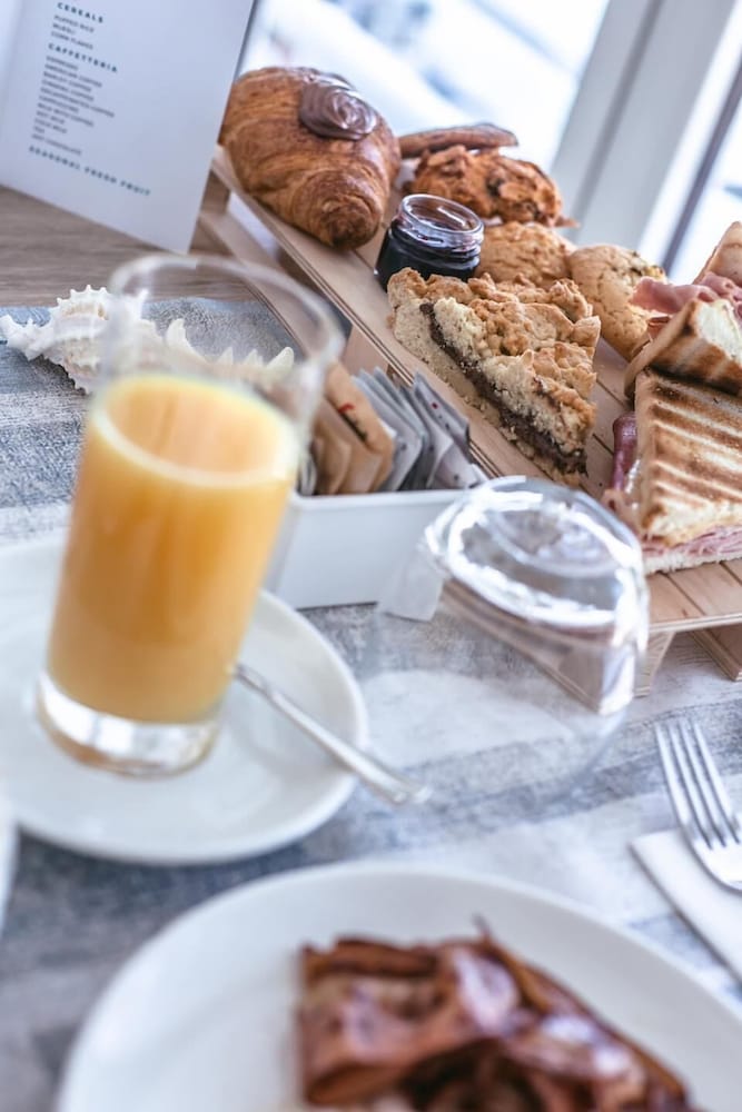 Фото Mosella Suite Hotel