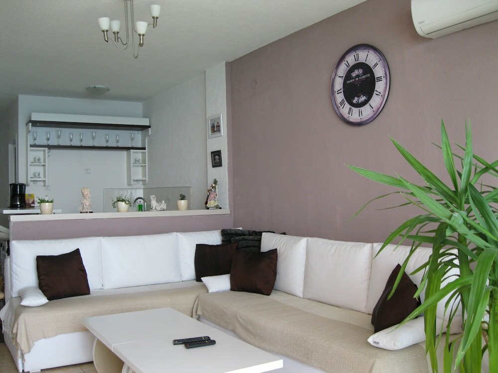 Фото Villa Eros Apartments