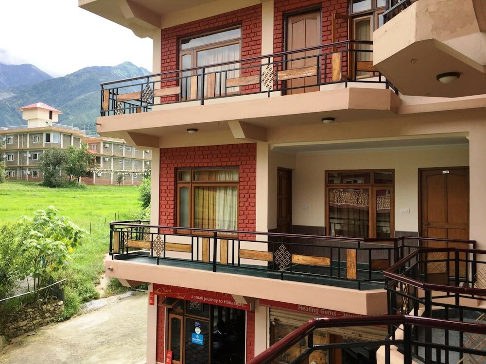 Фото отеля 1