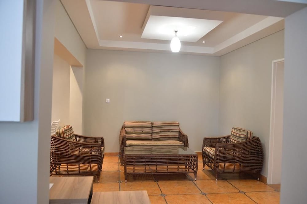 Фото Corner Cottage Bed and Breakfast