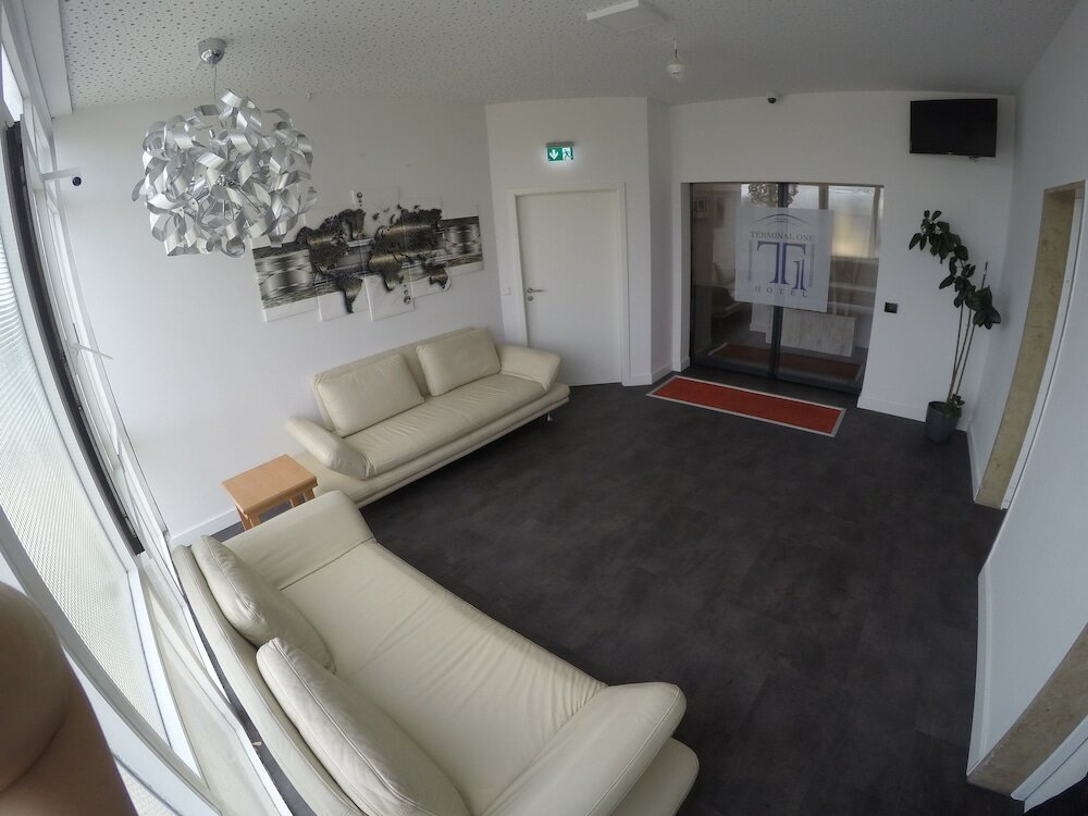 Фото Terminal Hotel One