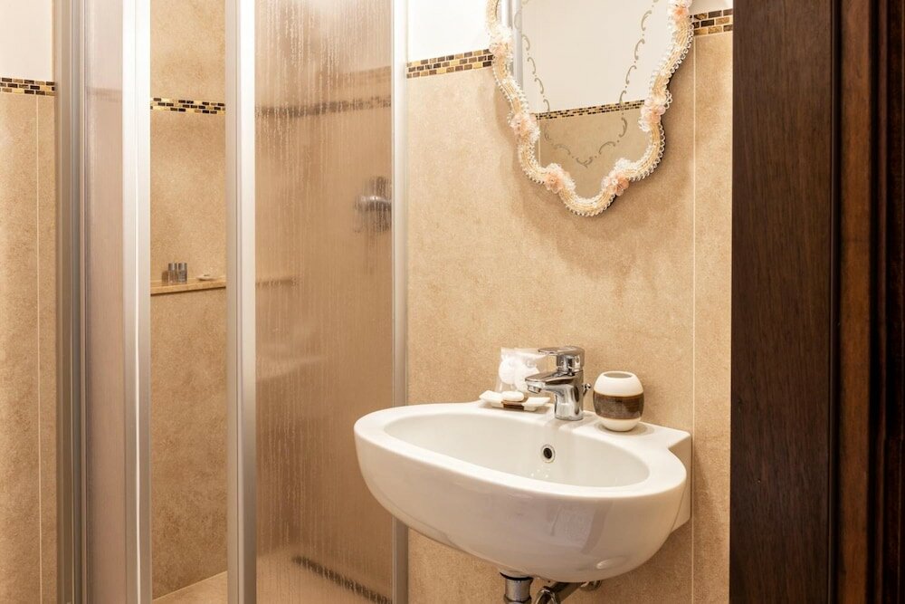 Фото Luxury Venetian Rooms