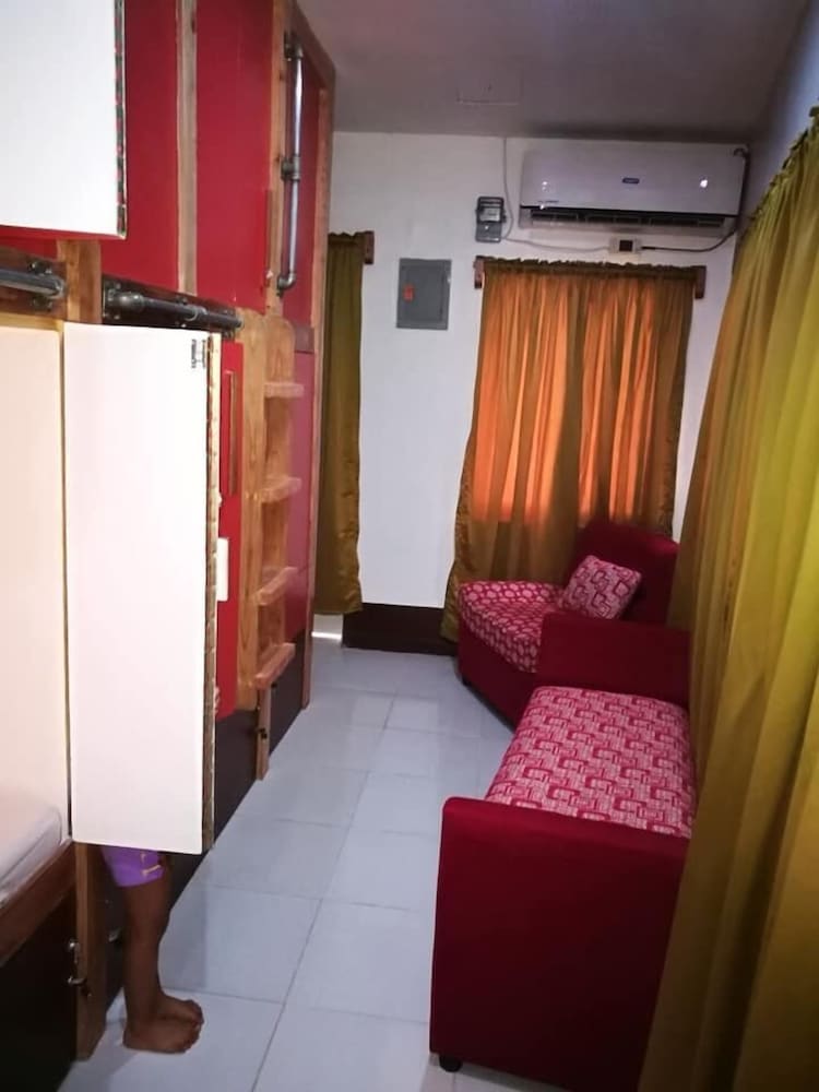 Фото 8th Street Hostel