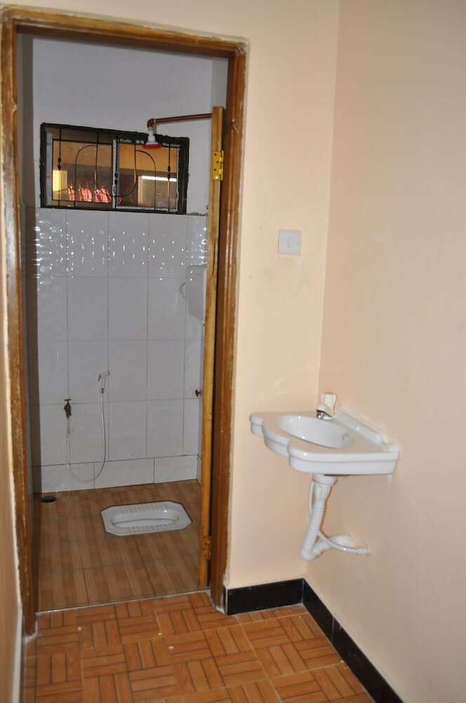 Фото Bagamoyo Gold Accommodation