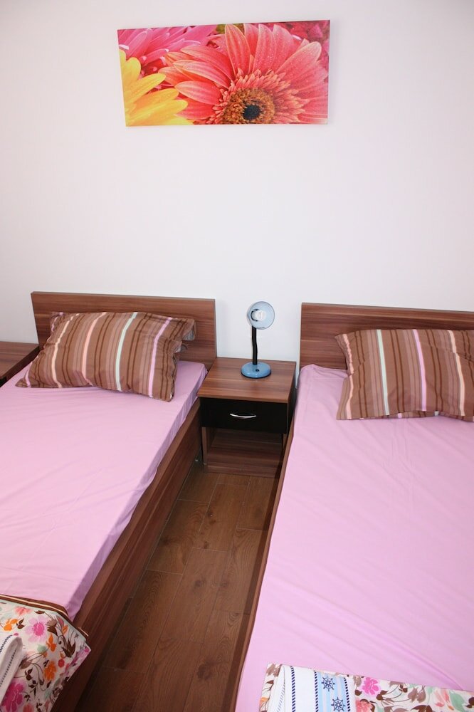 Фото Goga apartments