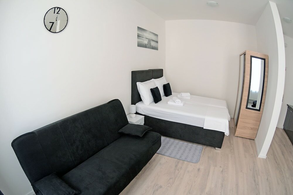 Фото Virtus Apartments and Rooms