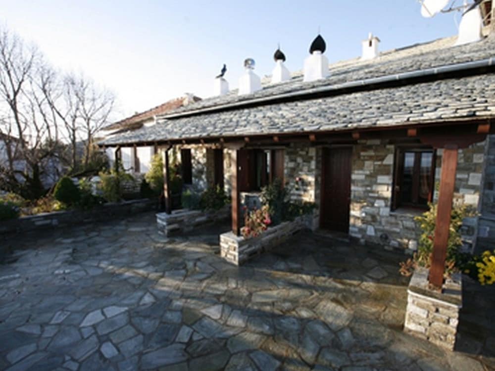 Фото Anemoessa Traditional Village Hotel