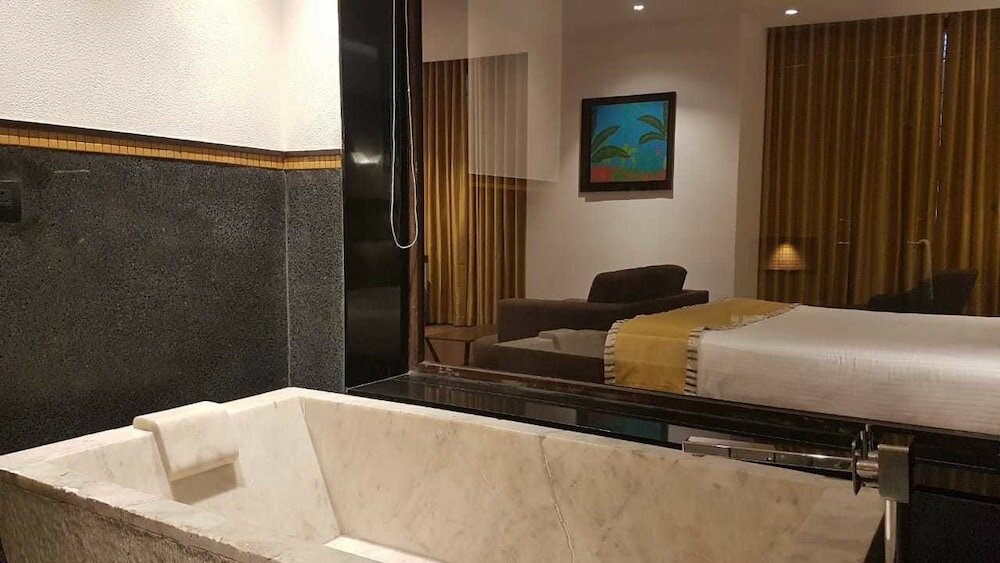 Фото Gulmohar Greens - Golf & Country Club