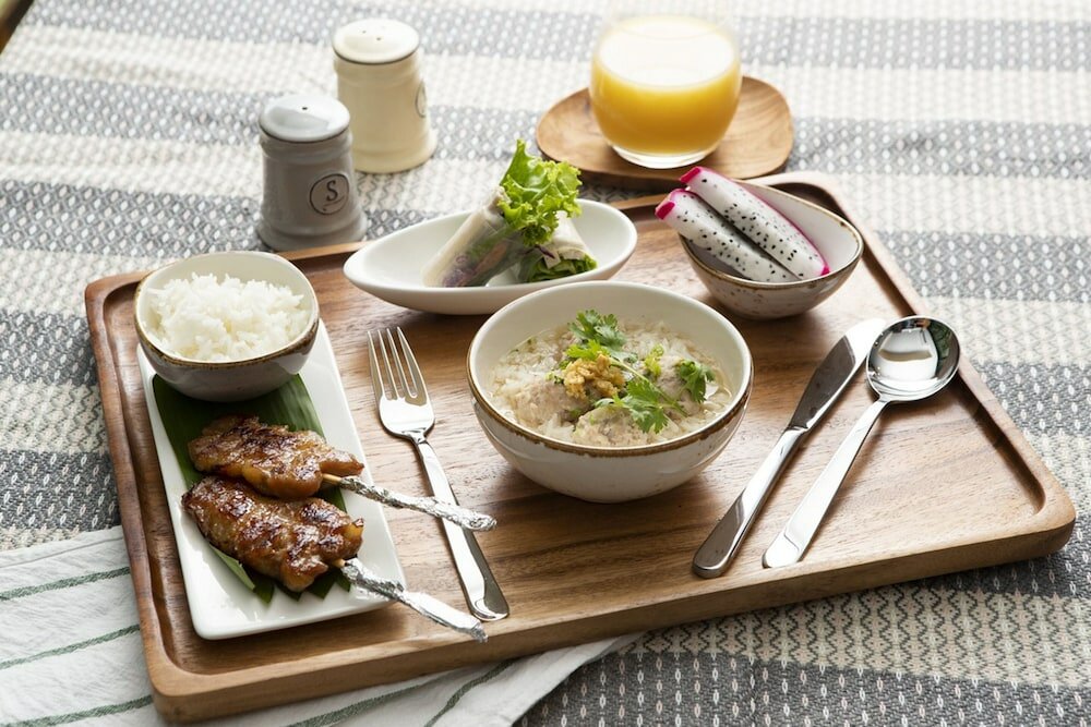 Фото Sukhon Hotel