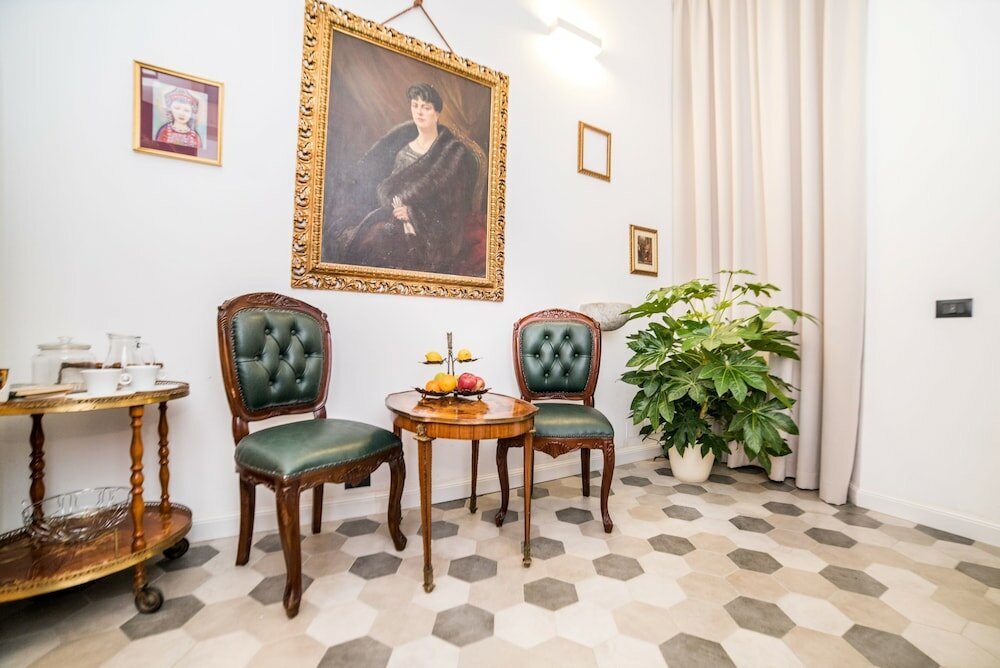 Фото Palazzo del Duca Luxury Guest House