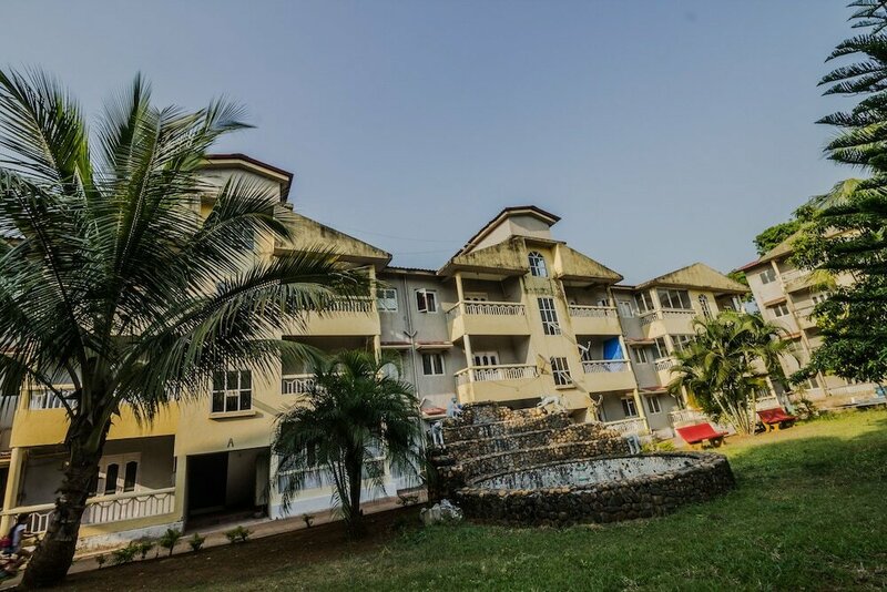 Гостиница Oyo 11349 Home Sunlit 2bhk Near Siolim Bridge