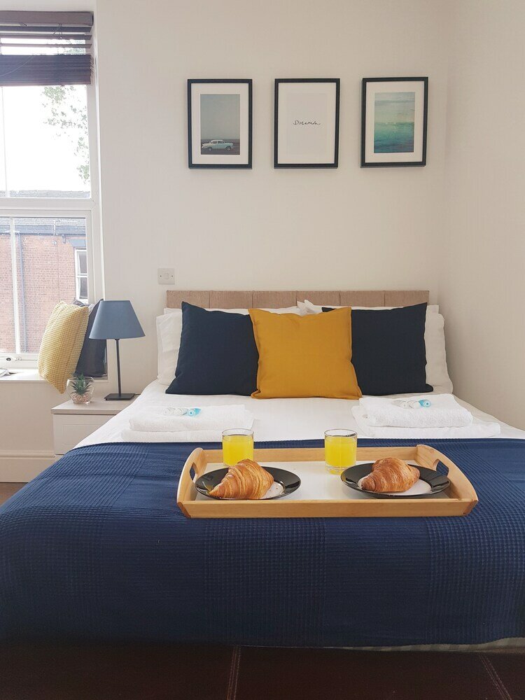 Фото BlueOne Serviced Apartments-Sandon House