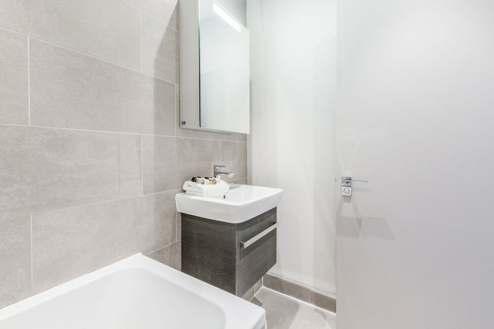 Фото Roomspace Apartments The Quadrant