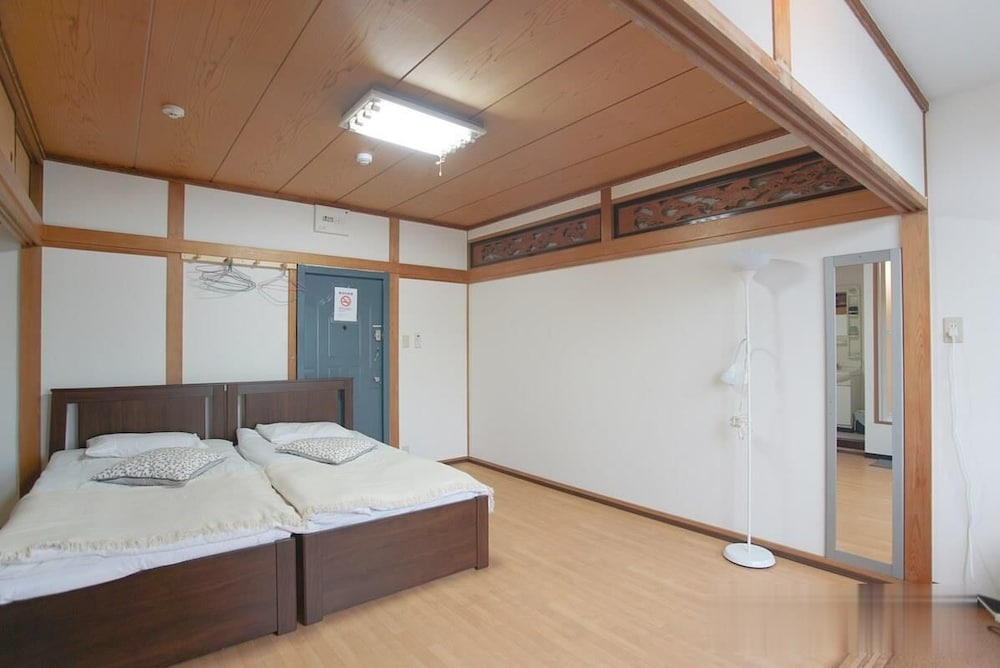 Фото Tsuruhashi UmeHouse