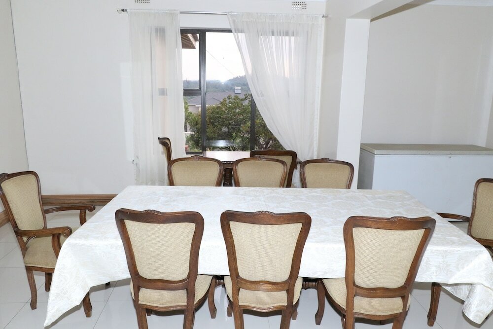 Фото Shailoh Folyjon 2Bedroomed Wing