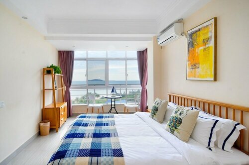 Гостиница Sanya Kairuilai Sea View Holiday Hotel в Санье