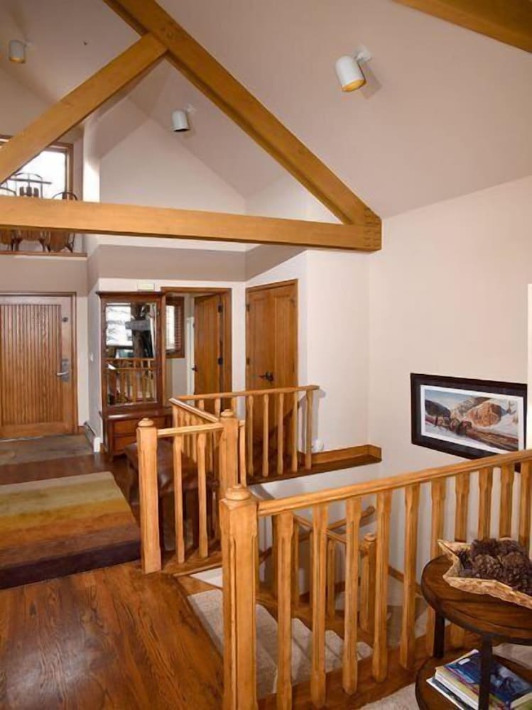 Фото Pines Townhome