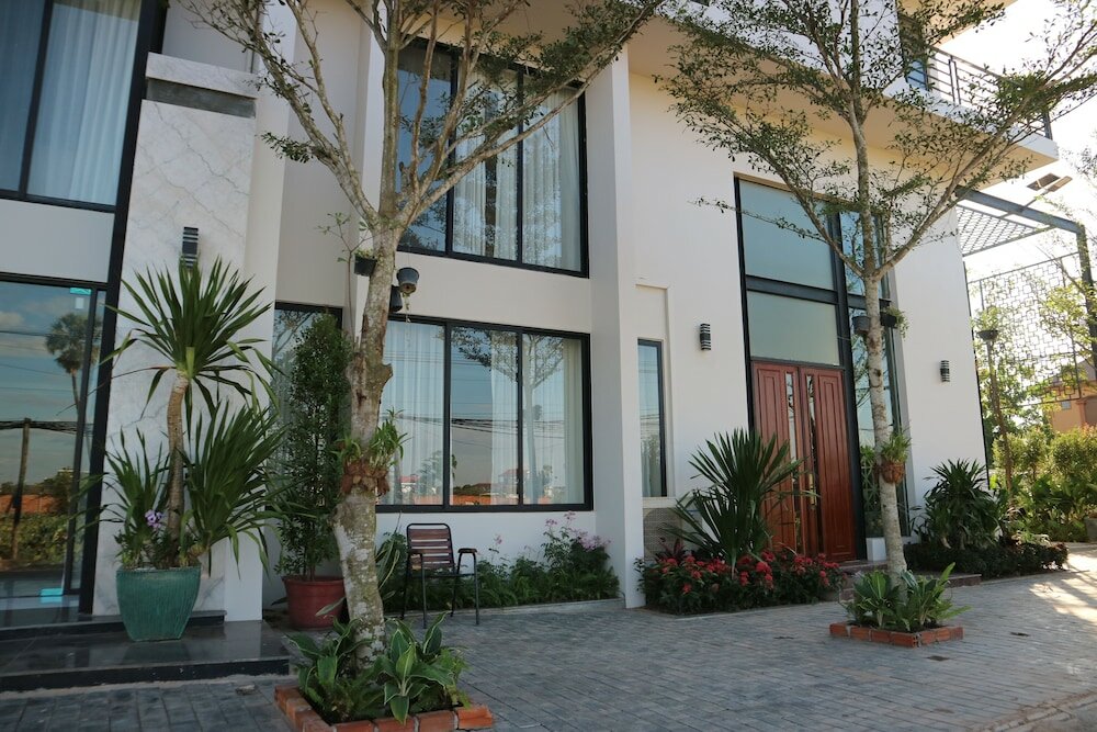 Фото Ly Residence Suite & Apartment