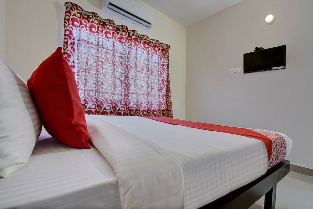 Фото Oyo 24301 Century Park