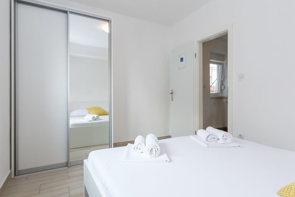 Фото Apartments by the Sea Semy