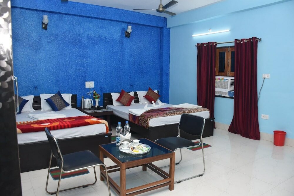 Фото Hotel Anand Lok