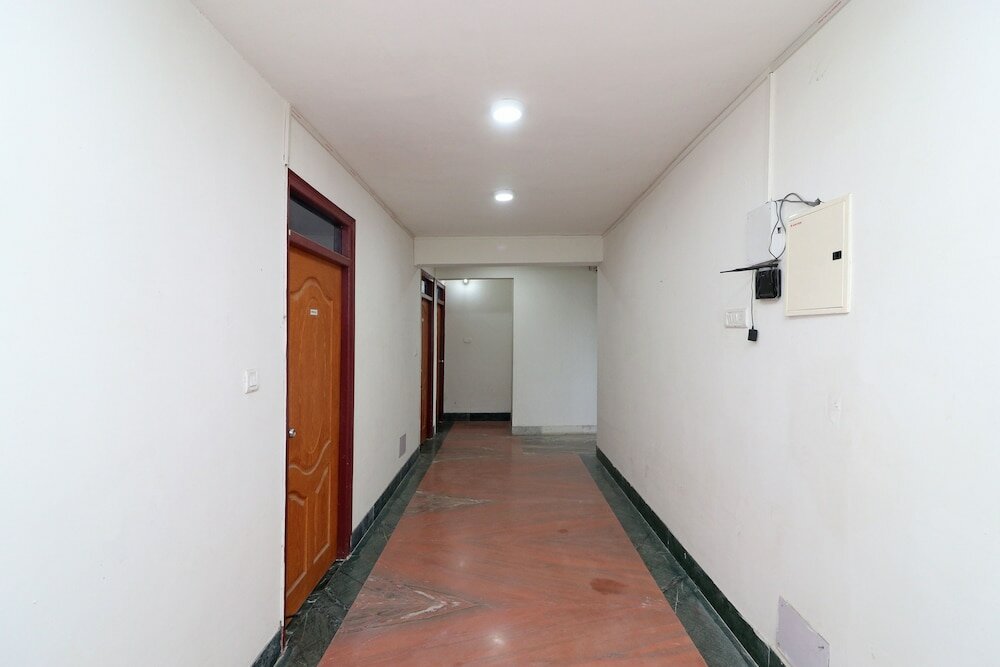 Фото Oyo 18587 Alok House