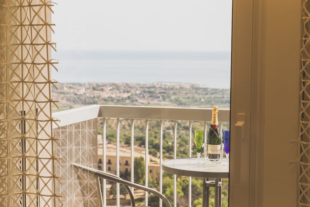 Фото Hedoné Design Experience B&b