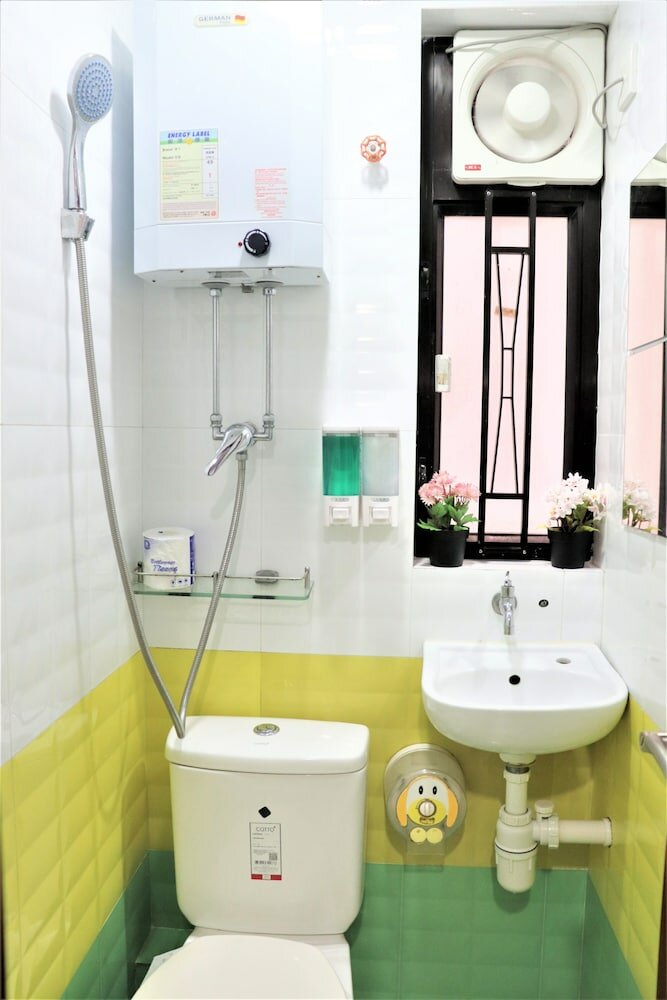 Фото Tom's Guest House