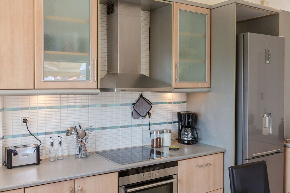 Фото Bright & Spacious two-floor Family Garden Home