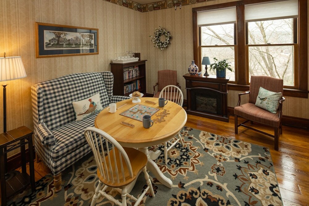 Фото Avery On Prospect Hill Guest House