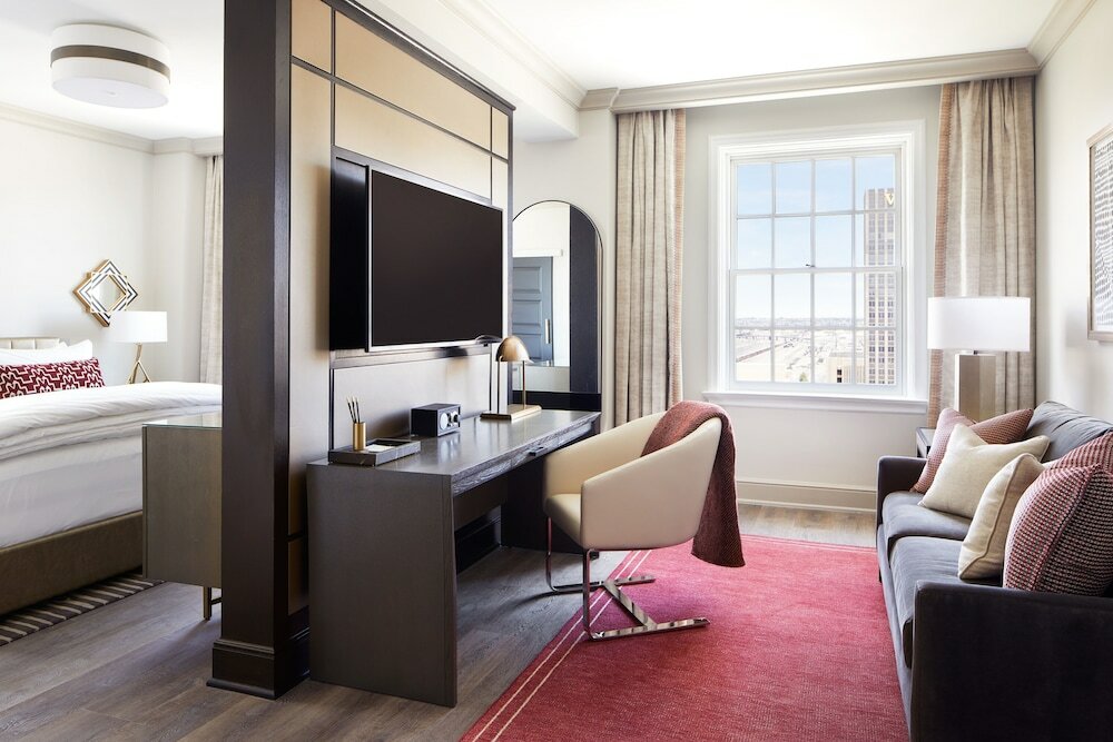 Фото The Plaza Hotel Pioneer Park