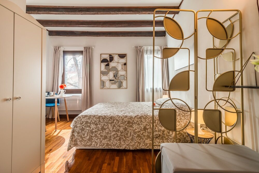 Фото Golden Oasis in Padua City Center