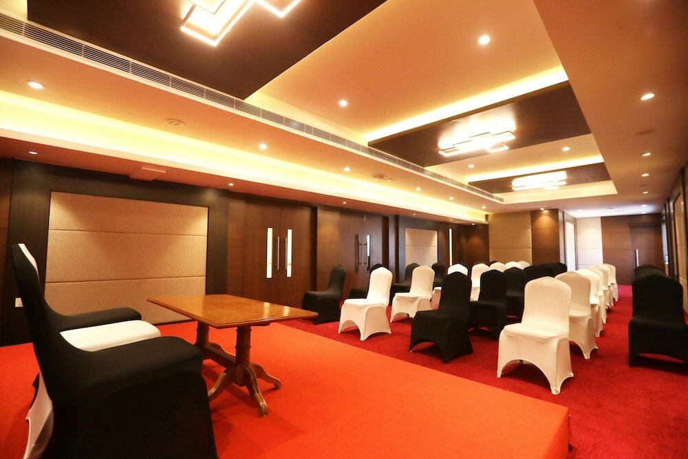 Фото S Hotels Chennai