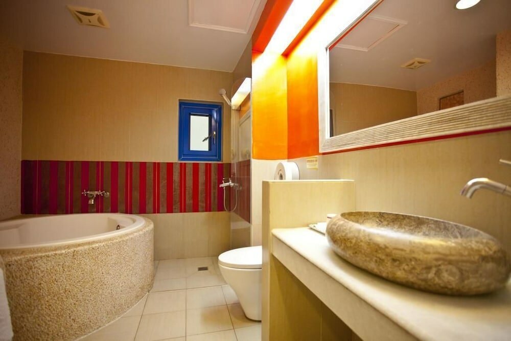 Фото Golden Sea Inn