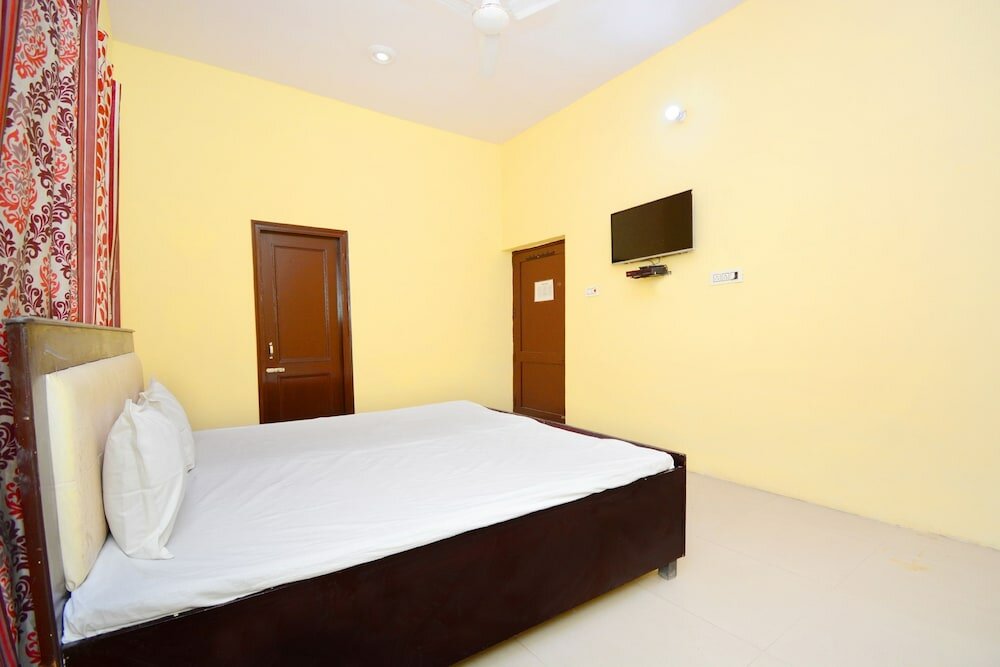 Фото Spot On 38845 Gursimran Complex