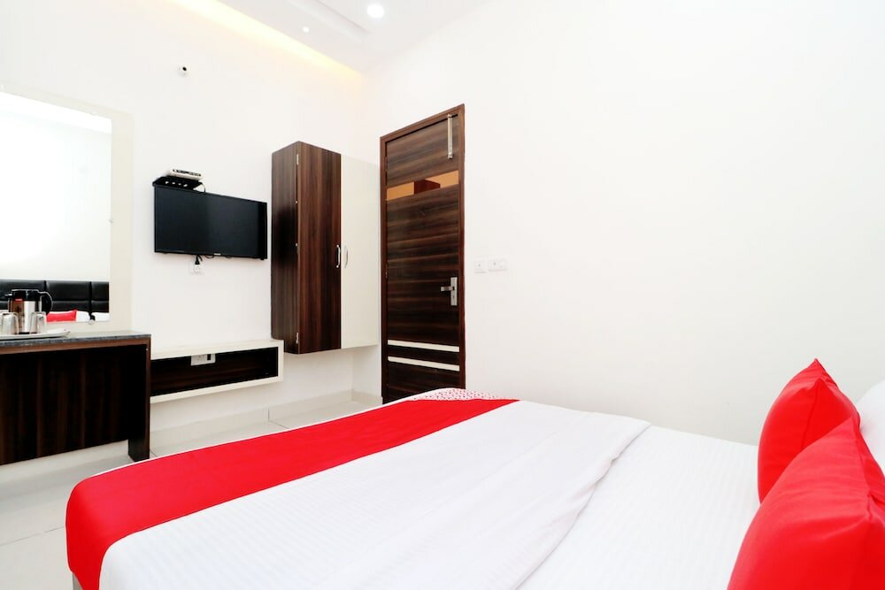 Фото Oyo 39759 Kesari Root