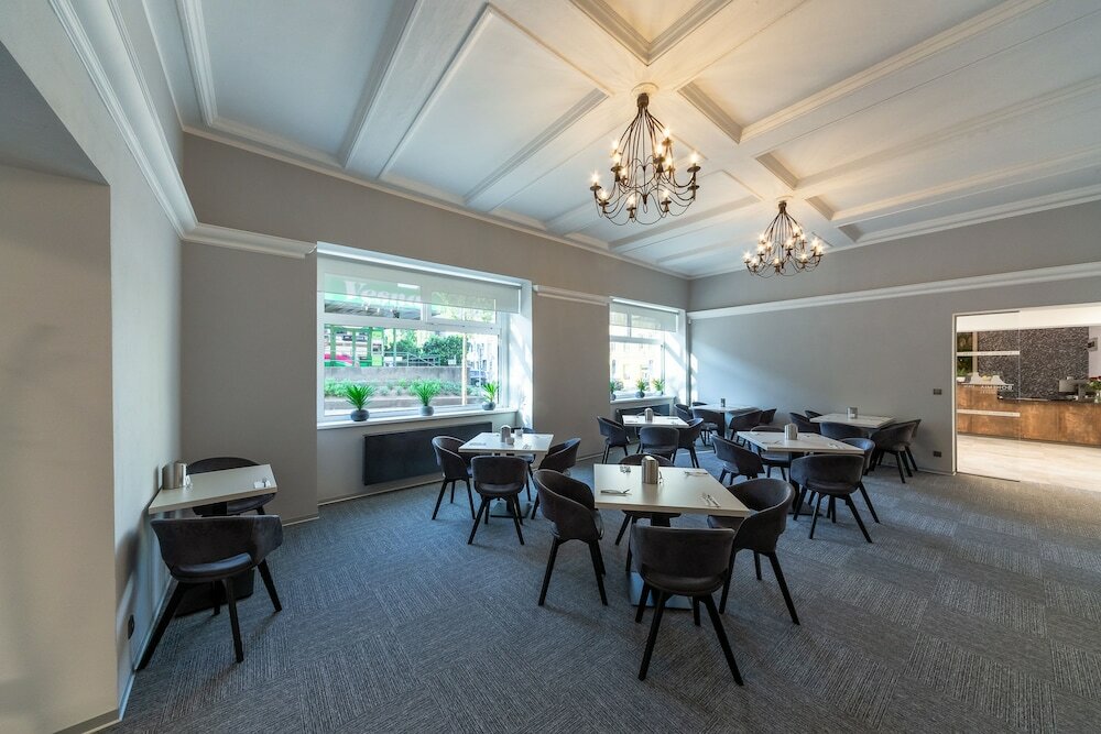 Фото Bohemia Inn Hotel