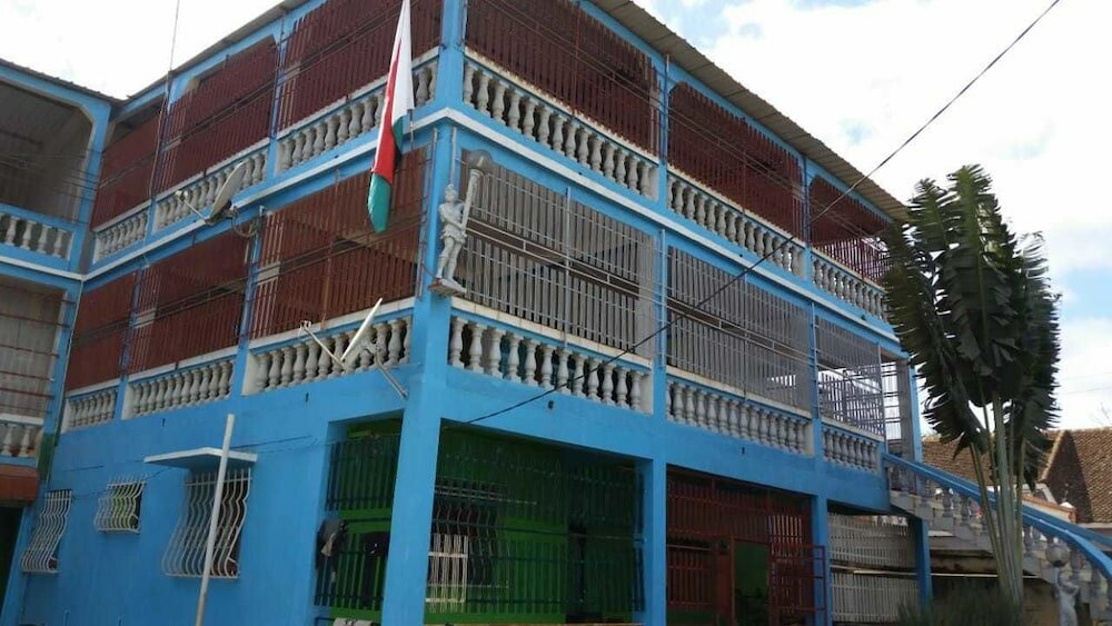 Фото отеля 2