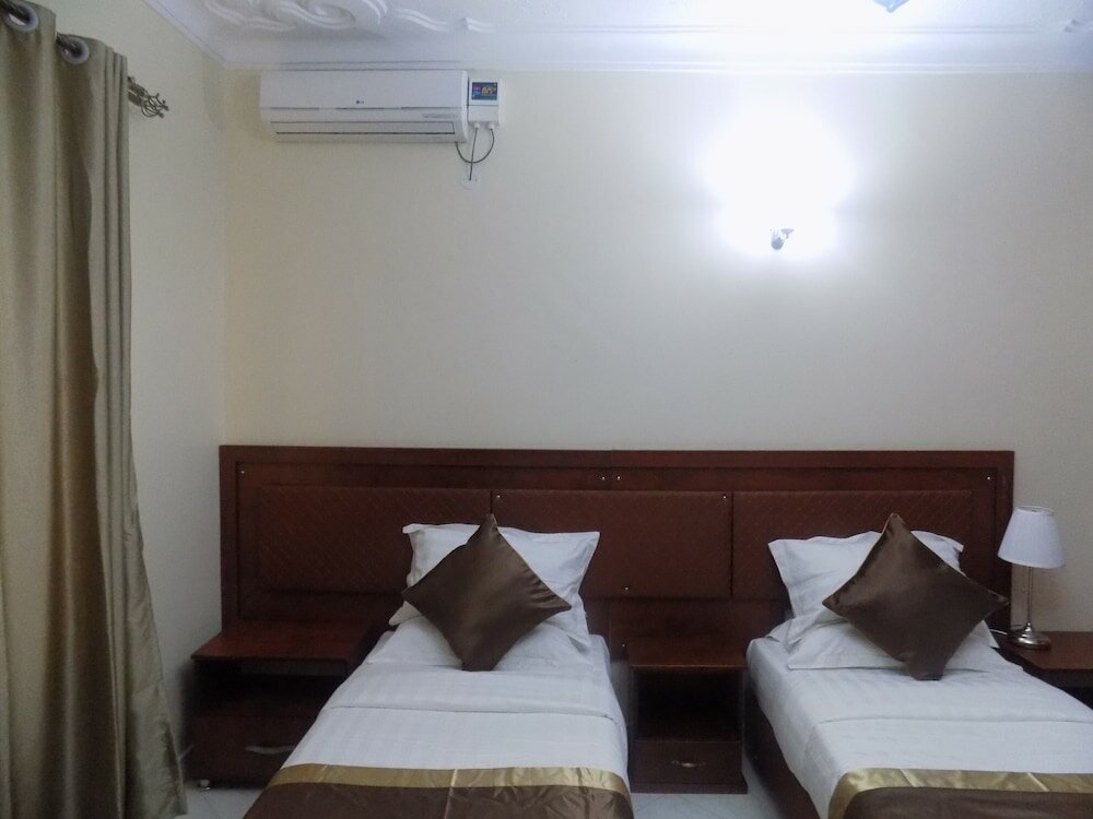 Фото Jarin Hotels