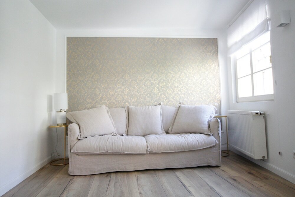 Фото Boutique Charme Apartments 14