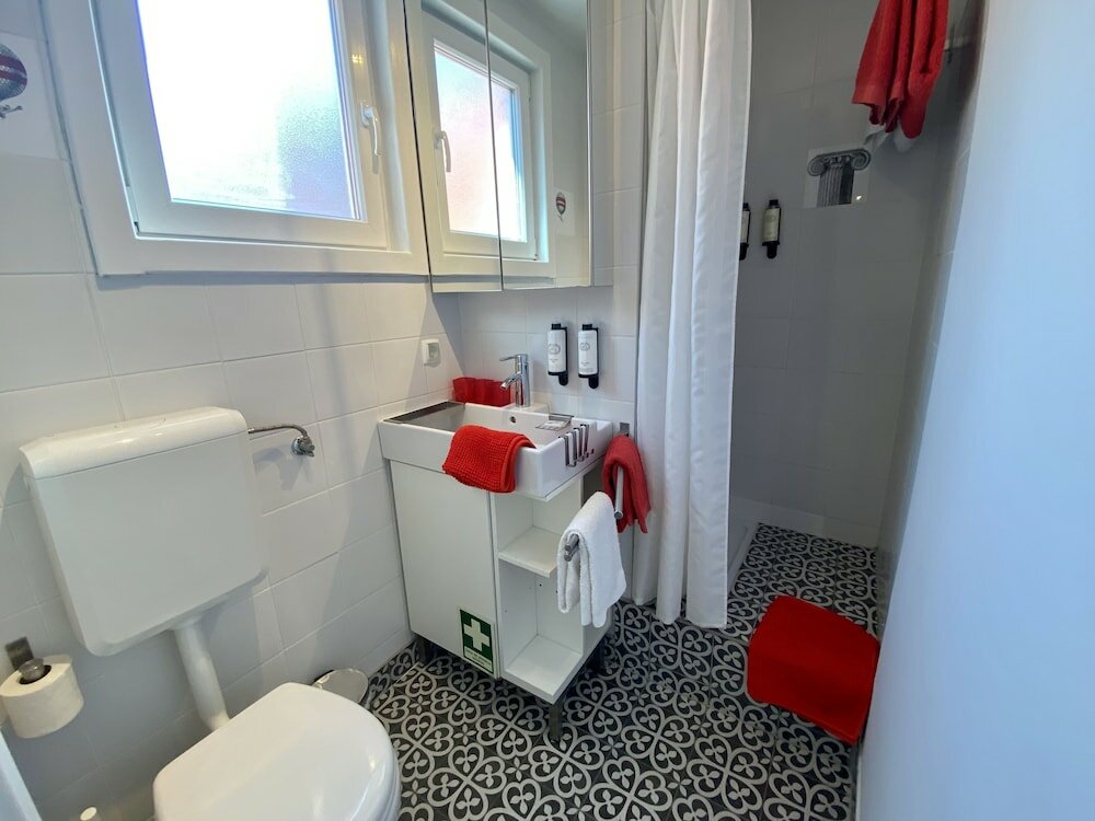 Фото Studios with Mezzanine Rua da Moeda