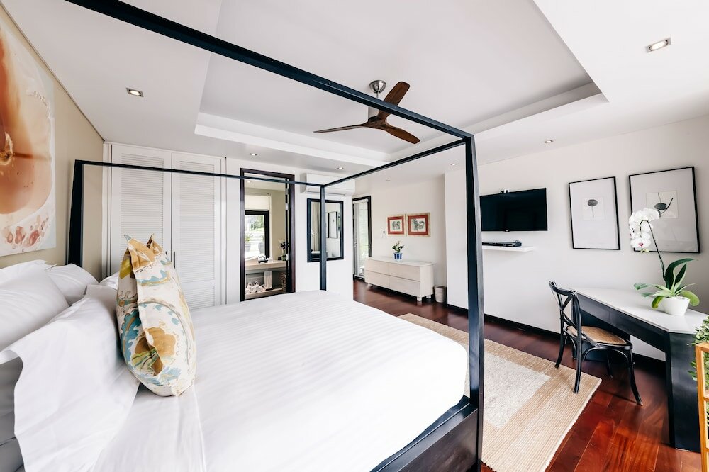 Фото 5 Bedroom Beach Front Villa Lotus