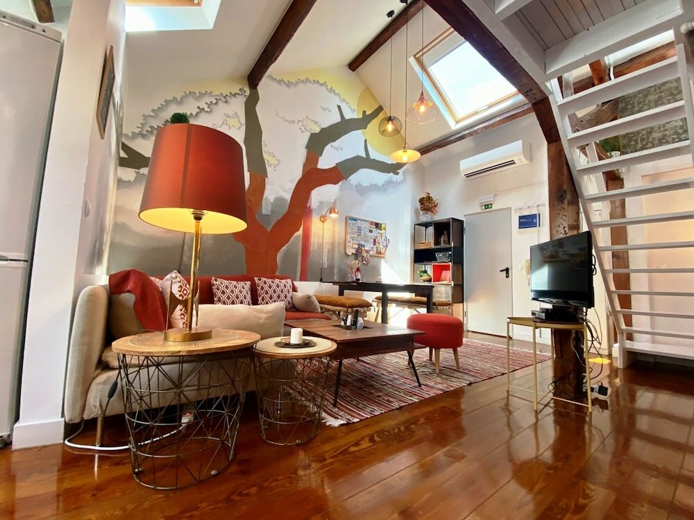 Фото Studios with Mezzanine Rua da Moeda