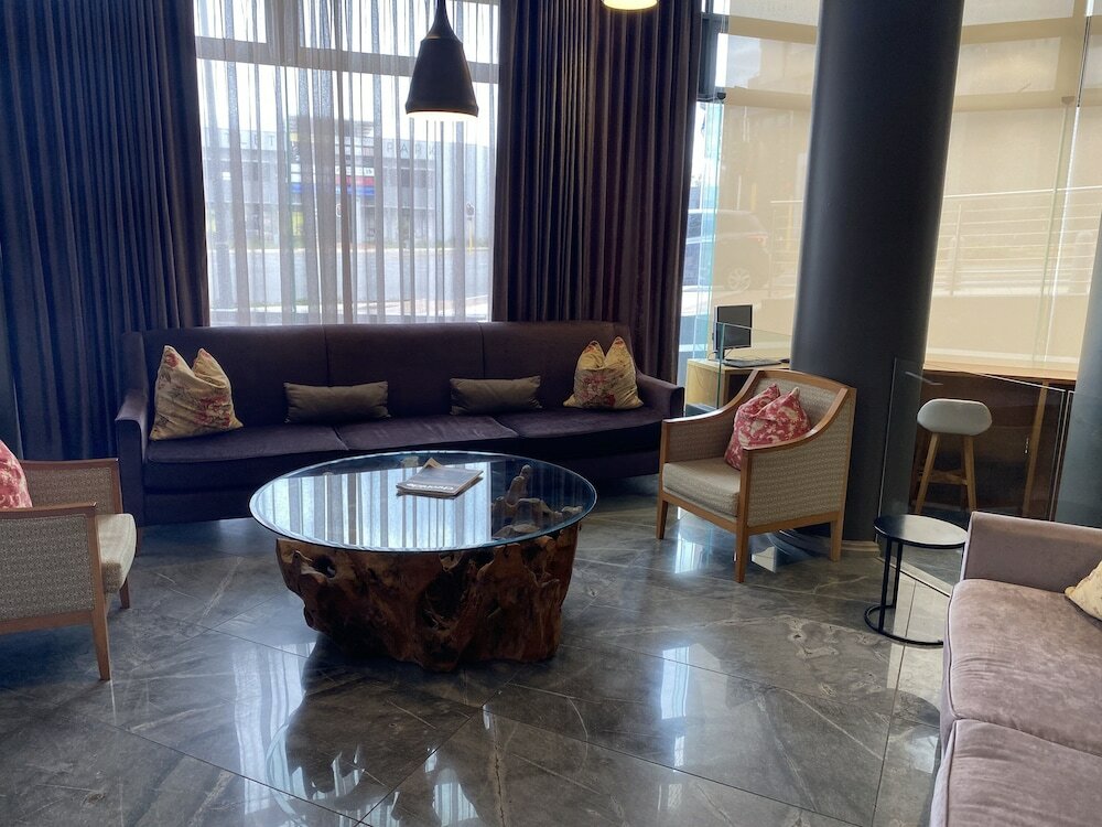 Фото The Residence at Urban Park