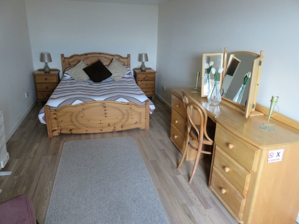 Фото The Coach House Self Catering Apartments