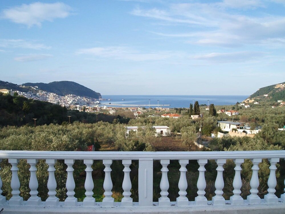 Фото Alexandros Rooms & Studios