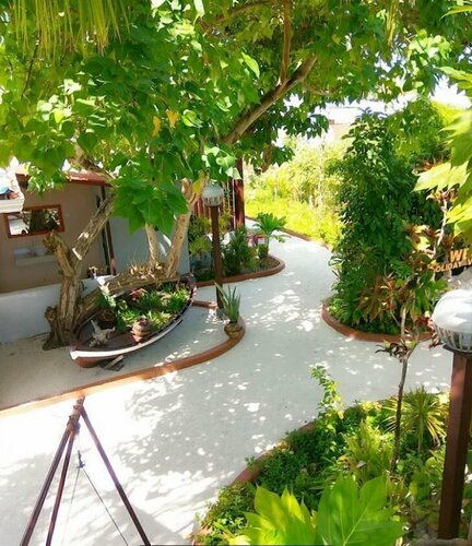 Гостиница Holiday Village Retreat на Атолле Алиф-Алиф