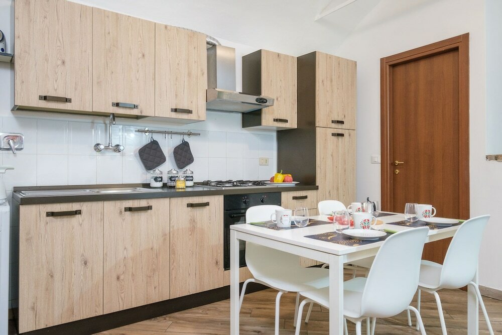 Фото House under the Towers