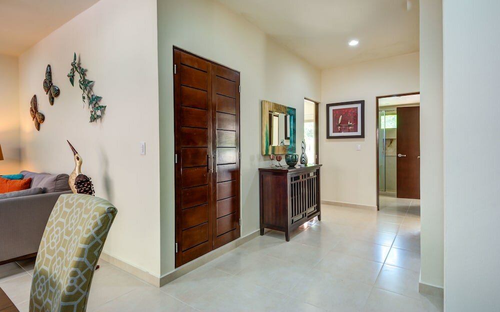 Фото Rebecca 2 bedrooms sleeps 5