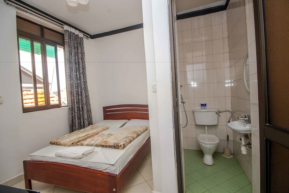 Фото Ntinda Close Motel